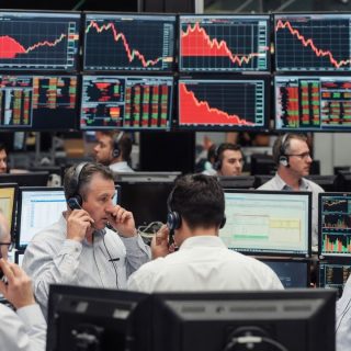 OpenAI als Black Swan: Sollte der KI-Gigant die Börse erschüttern?!